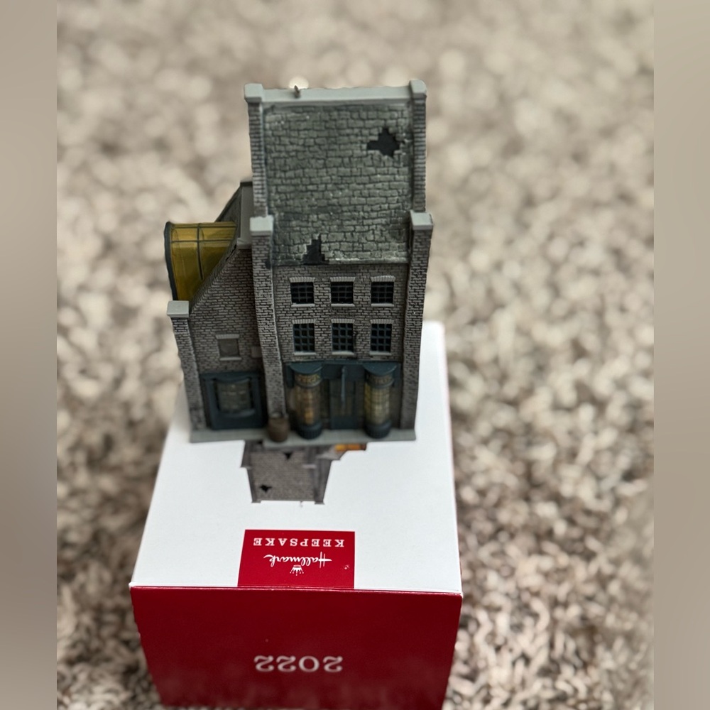 Hallmark Gray and Brown Keepsake Building